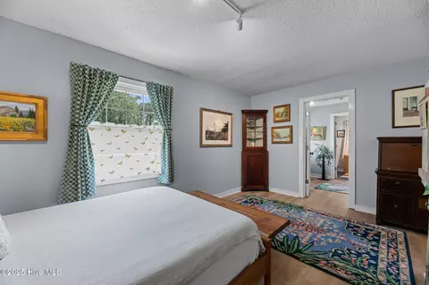 Bedroom - 5715 Sloop Ct, New Bern, NC 28560 photo 2 of 4