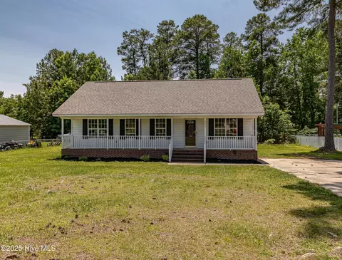3741 Old River Rd, Greenville, NC 27834