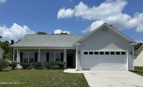 613 Burroughs Dr, Wilmington, NC 28412