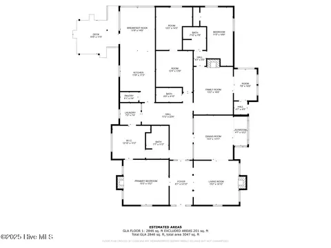 125 W Pine St, Pine Level, NC 27568