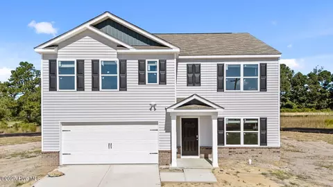 202 Wood St, La Grange, NC 28551
