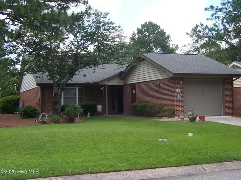 145 Pinehurst Trace Dr, Pinehurst, NC 28374