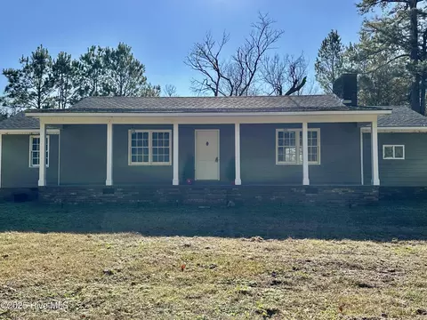 890 N Pine St, Warsaw, NC 28398