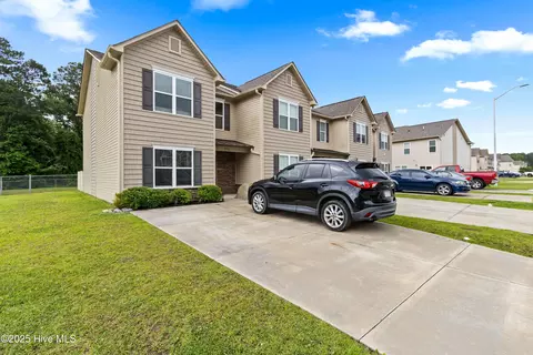 252 Boyington Place Rd, Midway Park, NC 28544