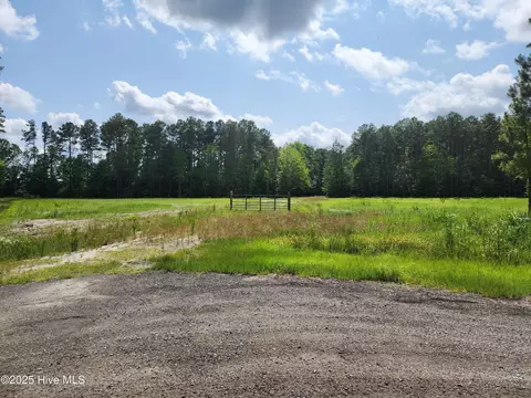 112 Four Pines Trl, Elizabeth City, NC 27909