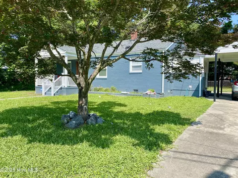 1200 Calvary St, Rocky Mount, NC 27803