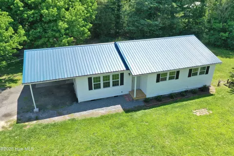 190 Nc Highway 32, Sunbury, NC 27979