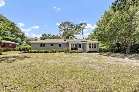114 Green Forest Dr, Wilmington, NC 28409