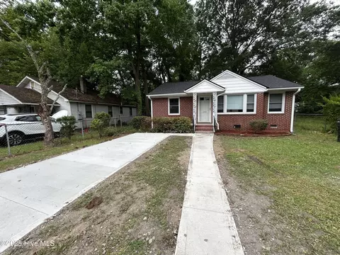 1310 Washington St E, Wilson, NC 27893