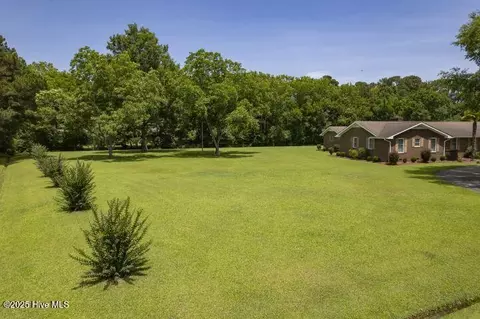 109 Pittman Cir, Oriental, NC 28571