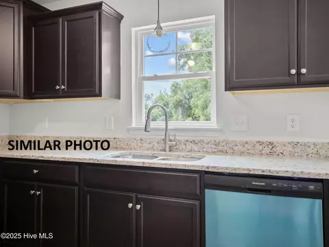 411 Windermere Rd, Hubert, NC 28539 photo 9