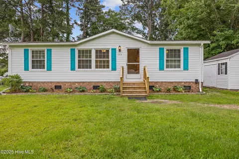 111 Dogwood Dr, Moyock, NC 27958