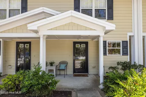 1308 Ann St #16, Beaufort, NC 28516