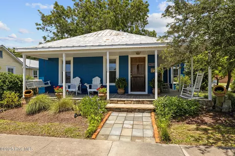 1400 Evans St, Morehead City, NC 28557