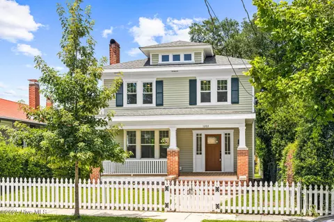 1203 Chestnut St, Wilmington, NC 28401
