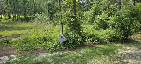 101 Owens Cir, West End, NC 27376