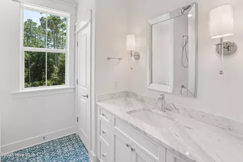 Bath - 3404 Eagle Crest Dr SW, Supply, NC 28462 photo 11 of 12