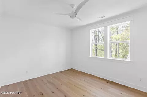 Bedroom - 3404 Eagle Crest Dr SW, Supply, NC 28462 photo 5 of 13