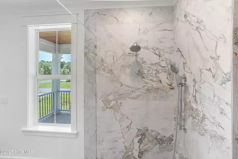 Bath - 3404 Eagle Crest Dr SW, Supply, NC 28462 photo 10 of 12