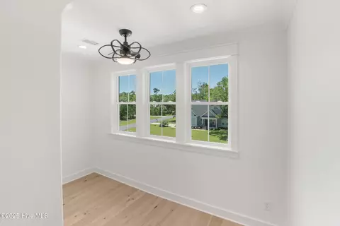 Entry Way - 3404 Eagle Crest Dr SW, Supply, NC 28462 photo 8 of 10