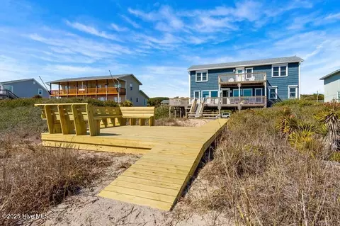 7901 Ocean Dr, Emerald Isle, NC 28594
