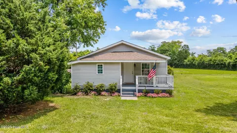 5012 Highway 101, Newport, NC 28570