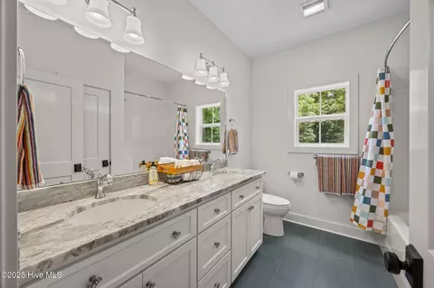 Bath - 1009 Michael Dr, New Bern, NC 28560 photo 4 of 4