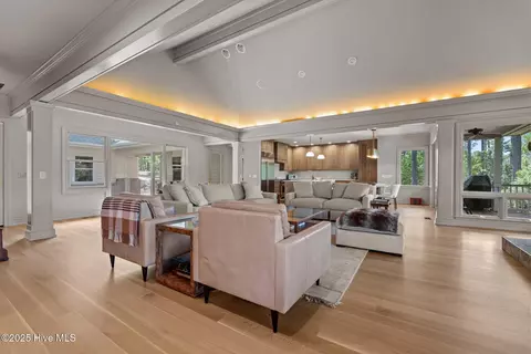 Living - 26 Cumberland Dr, Pinehurst, NC 28374 photo 4 of 4