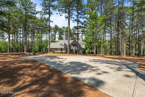 Exterior - 26 Cumberland Dr, Pinehurst, NC 28374 photo 1 of 18