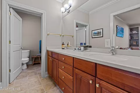 Bath - 26 Cumberland Dr, Pinehurst, NC 28374 photo 6 of 10