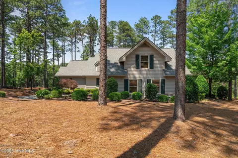 Exterior - 26 Cumberland Dr, Pinehurst, NC 28374 photo 15 of 18