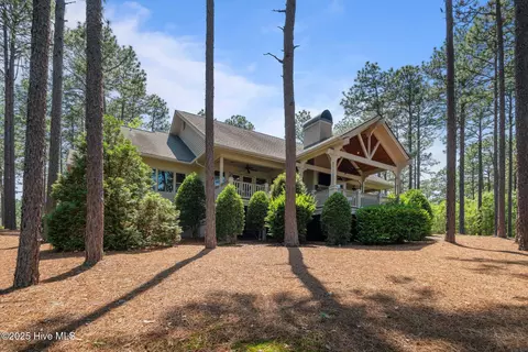 Exterior - 26 Cumberland Dr, Pinehurst, NC 28374 photo 14 of 18