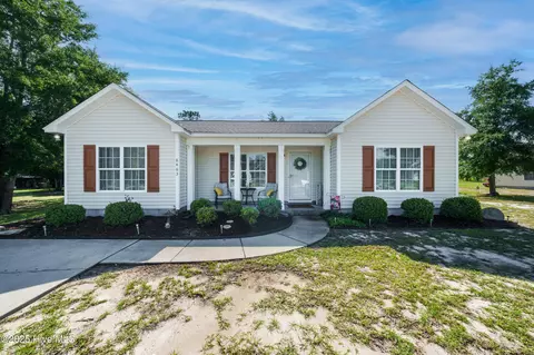 8463 Heirloom Dr NE, Leland, NC 28451