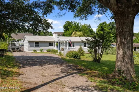 1806 Bailey Ave, Wilmington, NC 28411
