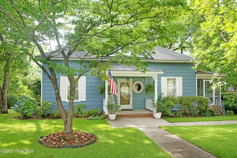 104 Rockingham St, Carthage, NC 28327