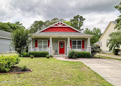 2939 Country Club Dr, Hampstead, NC 28443