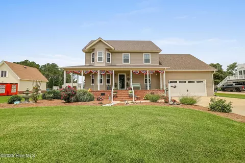 106 Widgeon Dr, Currituck, NC 27929