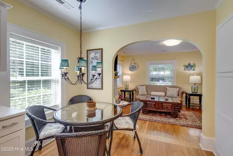 Dining - 528 E 6th St, Washington, NC 27889 photo 1 of 1