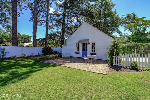 Exterior - 528 E 6th St, Washington, NC 27889 photo 3 of 12