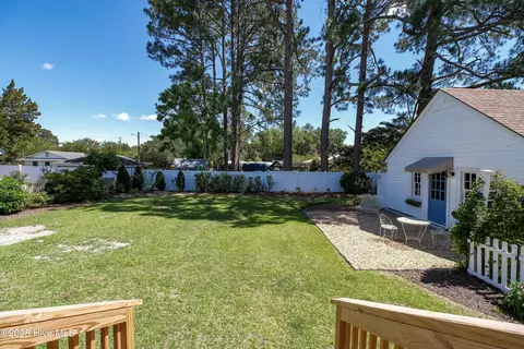Exterior - 528 E 6th St, Washington, NC 27889 photo 7 of 12