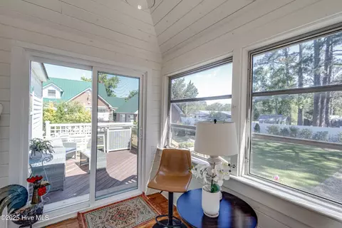 Exterior - 528 E 6th St, Washington, NC 27889 photo 11 of 12