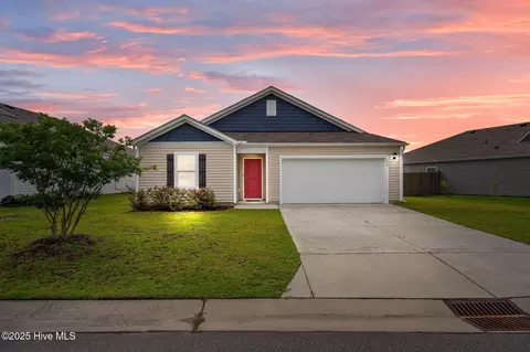 694 Chester Way NE, Leland, NC 28451