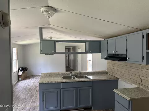 8820 Johns Mill Rd, Maxton, NC 28364 photo 7