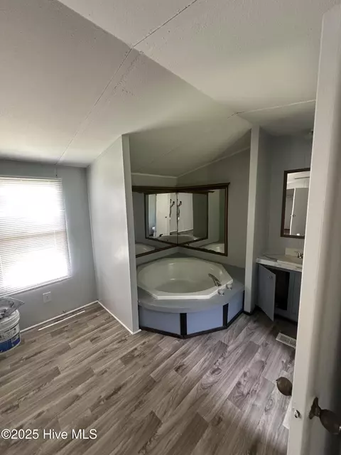 8820 Johns Mill Rd, Maxton, NC 28364 photo 10