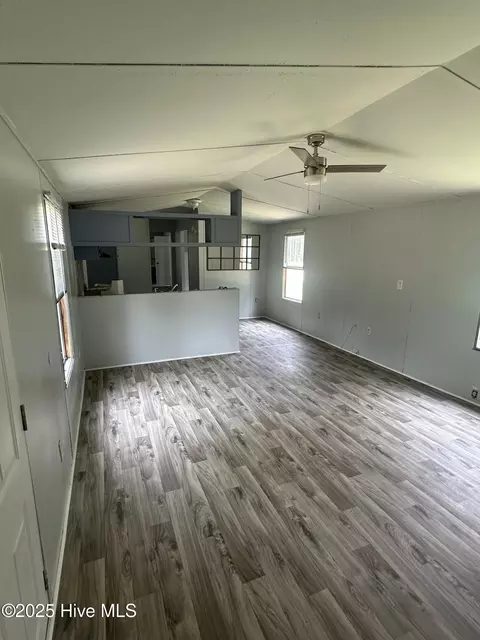 8820 Johns Mill Rd, Maxton, NC 28364 photo 6