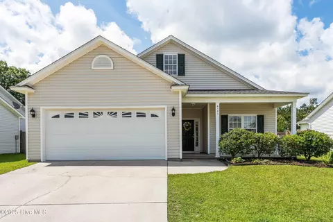 4121 Pine Brush Dr, Leland, NC 28451