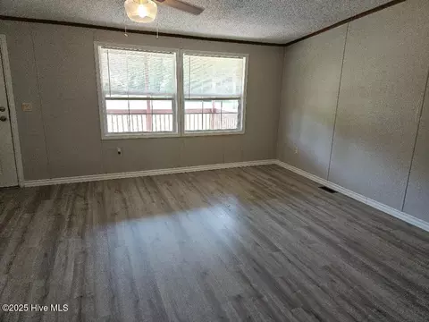 686 Casey Rd, Kinston, NC 28504 photo 9