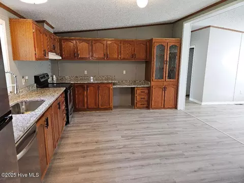 686 Casey Rd, Kinston, NC 28504 photo 12
