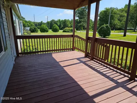 686 Casey Rd, Kinston, NC 28504 photo 5