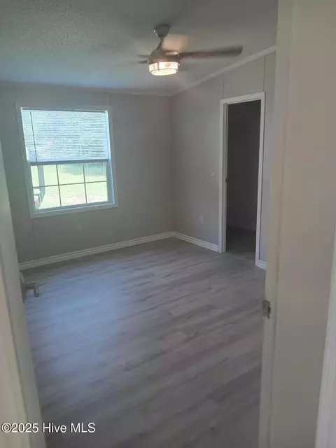 686 Casey Rd, Kinston, NC 28504 photo 17